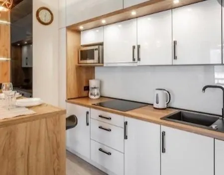 Hanza Tower Sunny 24 & Jacussi & Pool Szczecin