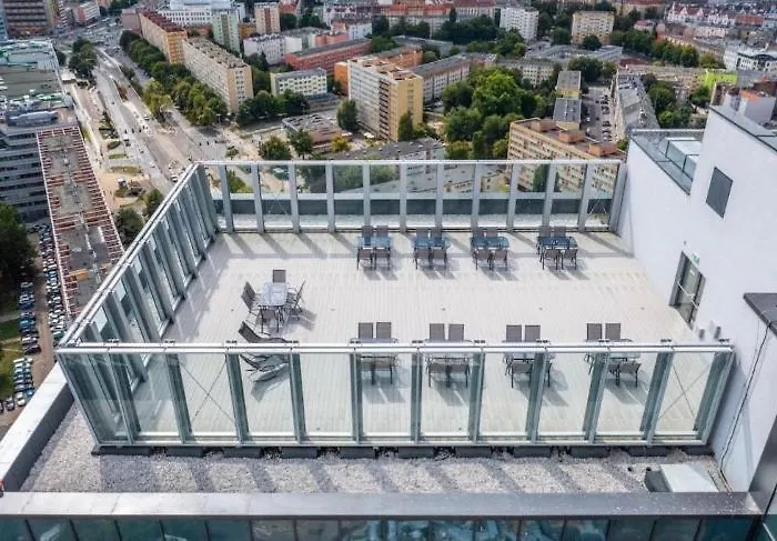 Apartament Hanza Tower Sunny 24 & Jacussi & Pool *