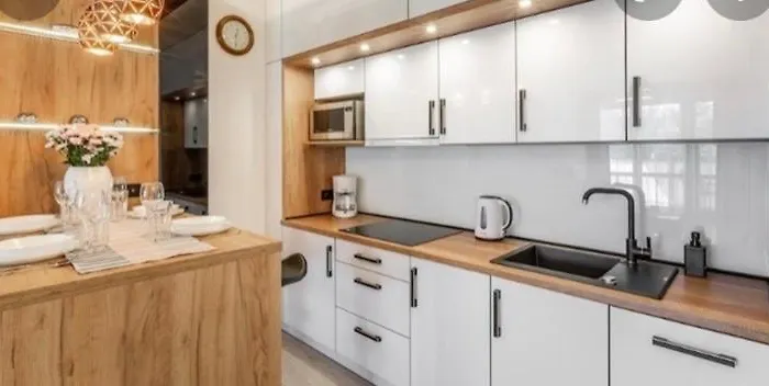 Hanza Tower Sunny 24 & Jacussi & Pool Szczecin